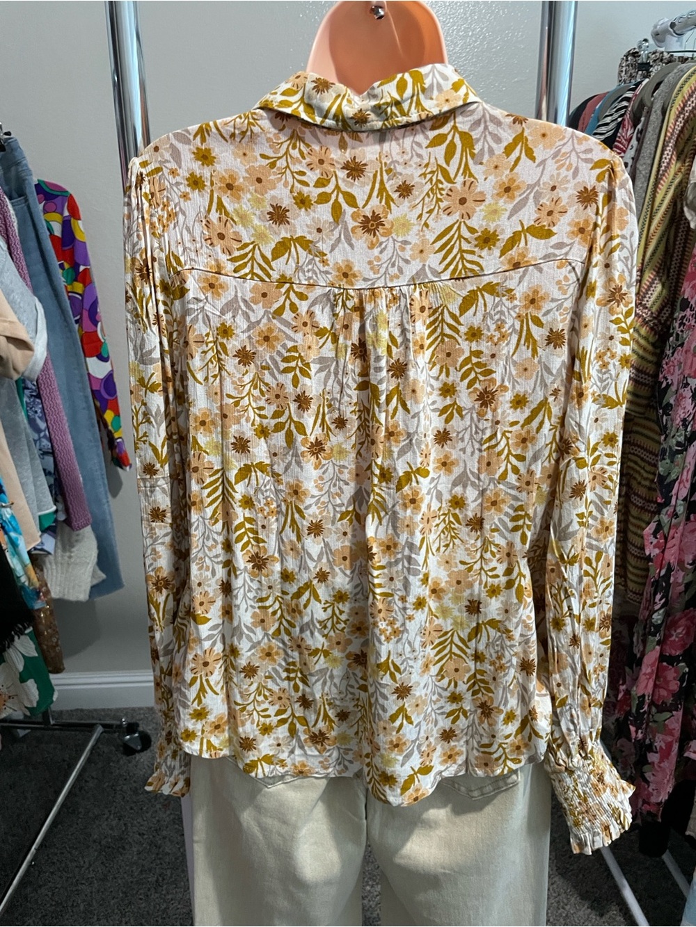 Promesa Cream and Mustard Floral Lace-Trim Button-Down Shirt - Picture 5 of 5